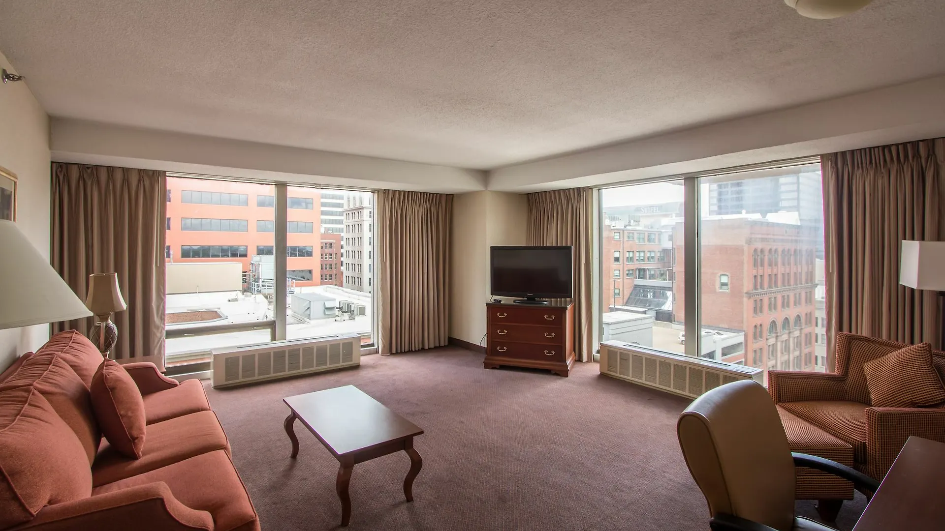 City Place Downtown St. Louis Hotel  Saint Louis